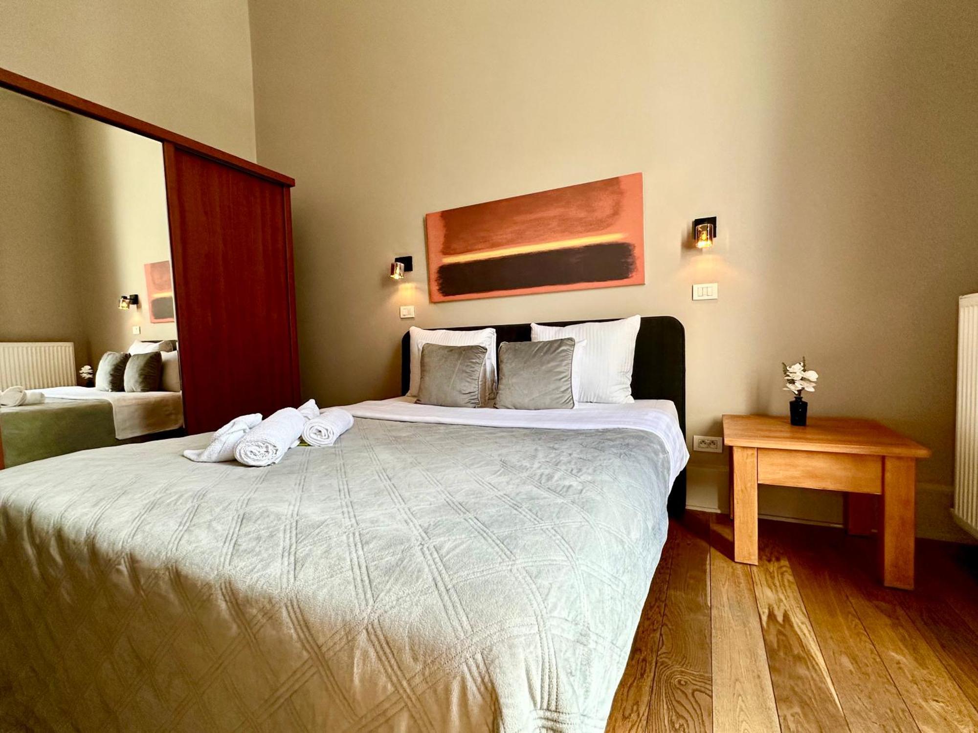 Luxury Suites Castel By Rikas Hotels Antwerpen Eksteriør bilde